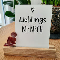 Einzigartige Postkarte von Easy-Sticks, Herzensmensch, alles Liebe, alles Gute mit der Botschaft 'Lieblingsmensch' - für persönliche Geschenke.