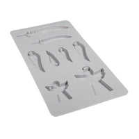 Detaillierte Silikonform mit Engel- und Feder-Motiven, perfekt geeignet für kreative Bastelideen und Dekorationen, erhältlich bei easy-sticks unter dem Titel Rayher Silikon Gießform Engel + Flügel.