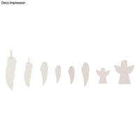 Vielfalt an Engels- und Feder-Anhängern in verschiedenen Formen und Größen, perfekt für kreative Bastelprojekte, hergestellt mit der hochwertigen Rayher Silikon Gießform Engel + Flügel von easy-sticks.