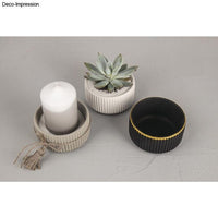 Dekorative Anordnung von Kerzen und Pflanzen in Silikon-Schatullen, inspiriert von der Silikonform - Schale geriffelt von easy-sticks.