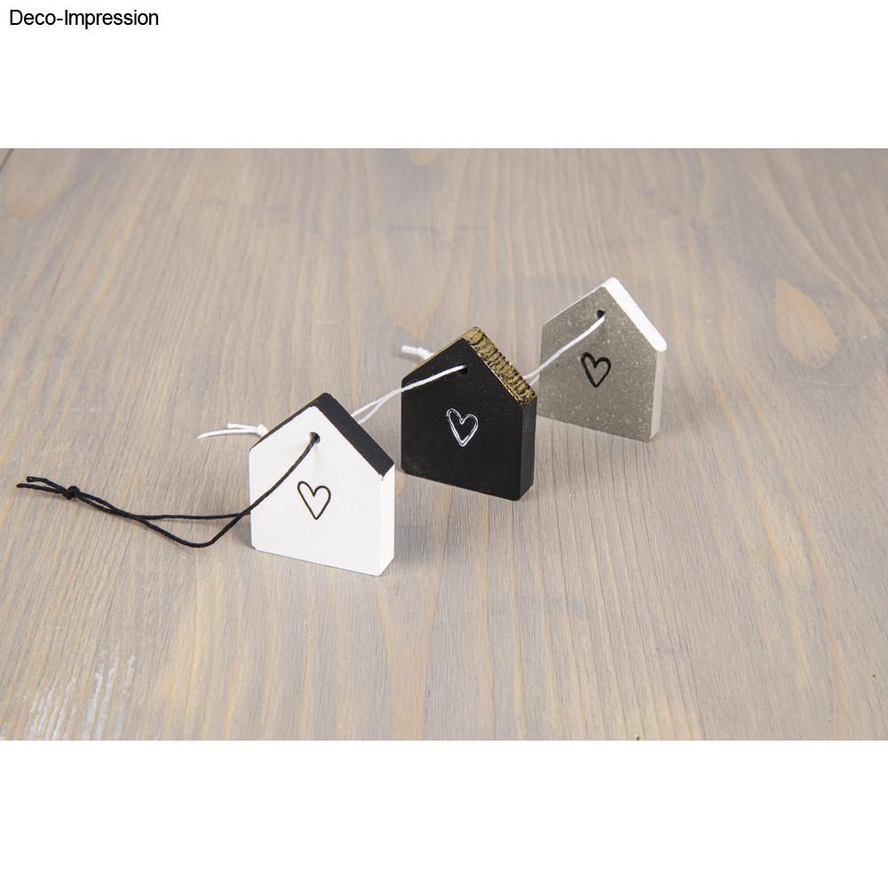 Drei stilvolle Mini-Anhänger in Hausform von easy-sticks, passend für verschiedene Dekorationsideen und kreatives Basteln.