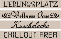 Elegante Schriftzüge der Begriffe 'Lieblingsplatz', 'Wellness Oase', 'Kuschelecke' und 'Chillout Area' auf einem attraktiven beige Hintergrund. Perfekt für kreative Designs mit Plotter- und Lasergravur-Dateien von easy-sticks.