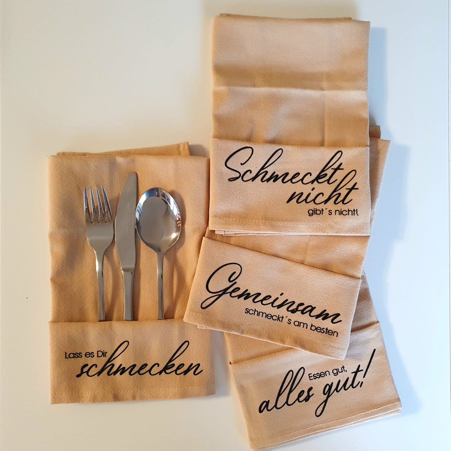 Essen Sprüche Sterne Küche Schmeckt nicht gibts nicht. Gemeinsam schmeckts am besten Lass es dir schmecken Gutes Essen ist wie Musik Mit Liebe gekocht Plotterdatei Plotter Küche Servietten