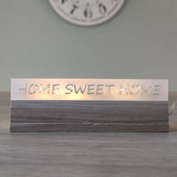 Beleuchteter Acryl Easy-Stick mit dem Schriftzug 'HOME SWEET HOME', perfekt für die Dekoration von Easy-Sticks.