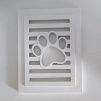 Pfote auf Laternenseite für ein Windlicht eine Laterne gegossen, nur Beispiele wie datei aussieht