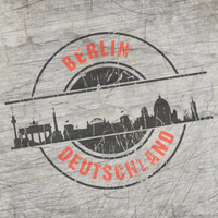 Stempel Skyline Berlin Plotterdatei von easy-sticks. Das Bild zeigt die stilisierte Skyline von Berlin mit dem Schriftzug 'Berlin' und 'Deutschland' in einer kreativen, rustikalen Darstellung.