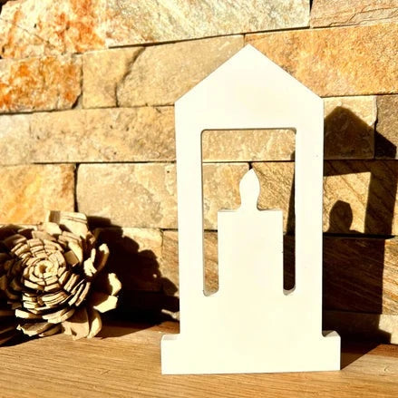 Silikonform Einschieber - Kerze von Easy-Sticks, dargestellt mit einem minimalistischen weißen Design auf einem Holzuntergrund, ideal für kreative Bastelprojekte.