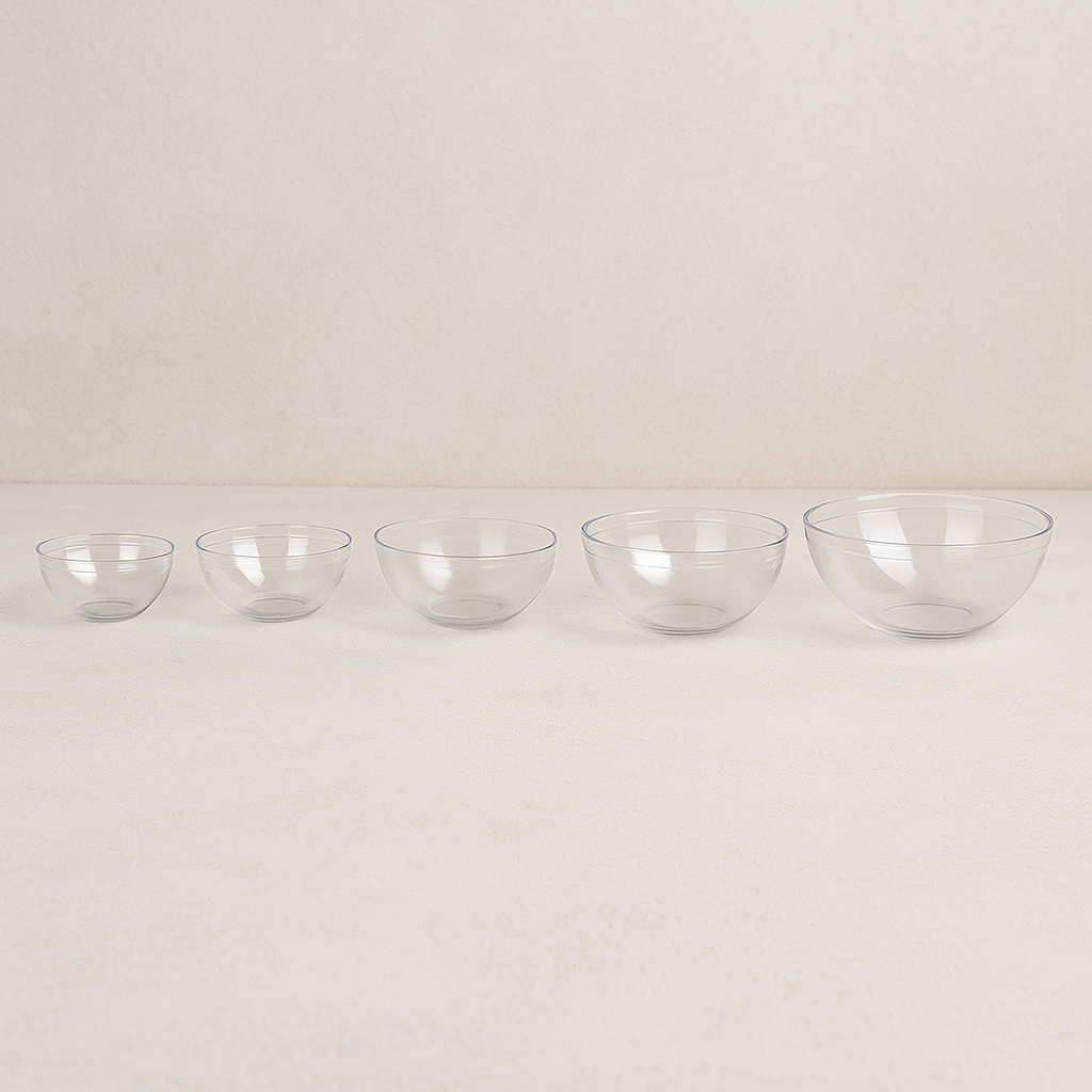 Set von fünf transparenten Acryl-Schalen in verschiedenen Größen von easy-sticks, perfekt für kreative Bastelprojekte und Gießen.