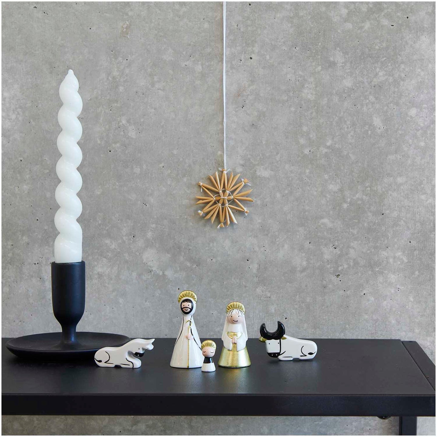 5-Teiliges Handbemaltes Porzellan Krippenfiguren Set Mit Christuskind, Maria Und Josef