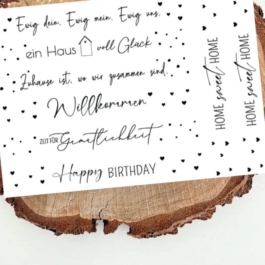 easy-sticks Easy-Sticks Rub on UV Sticker schwarz mit liebevollen Sprüchen und Motiven auf einer Holzoberfläche, ideal zum Verzieren von Projekten.