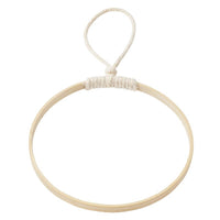 Holzring mit Kordel zum Aufhängen, perfekt für kreative Bastelprojekte von easy-sticks.