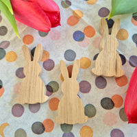 Osterhase aus Holz Osterhasen DIY Dekoidee zu Ostern handmade Easy-Sticks Osterdekoration