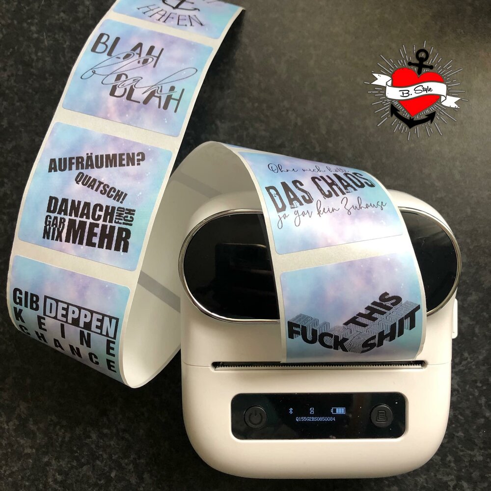 Witzige und individuelle Sticker von easy-sticks: Rollende Sticker mit einzigartigen Zitaten auf einem modernen Drucker, perfekt für alle kreativen Projekte. 100 Sticker zum Ausdrucken in PNG Dateien.