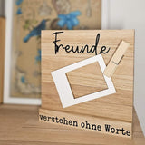 Stilvoller Holzaufsteller mit dem Wort 'Freunde' und einem Platz für ein Bild, präsentiert von easy-sticks, perfekt für persönliche Kunstwerke.