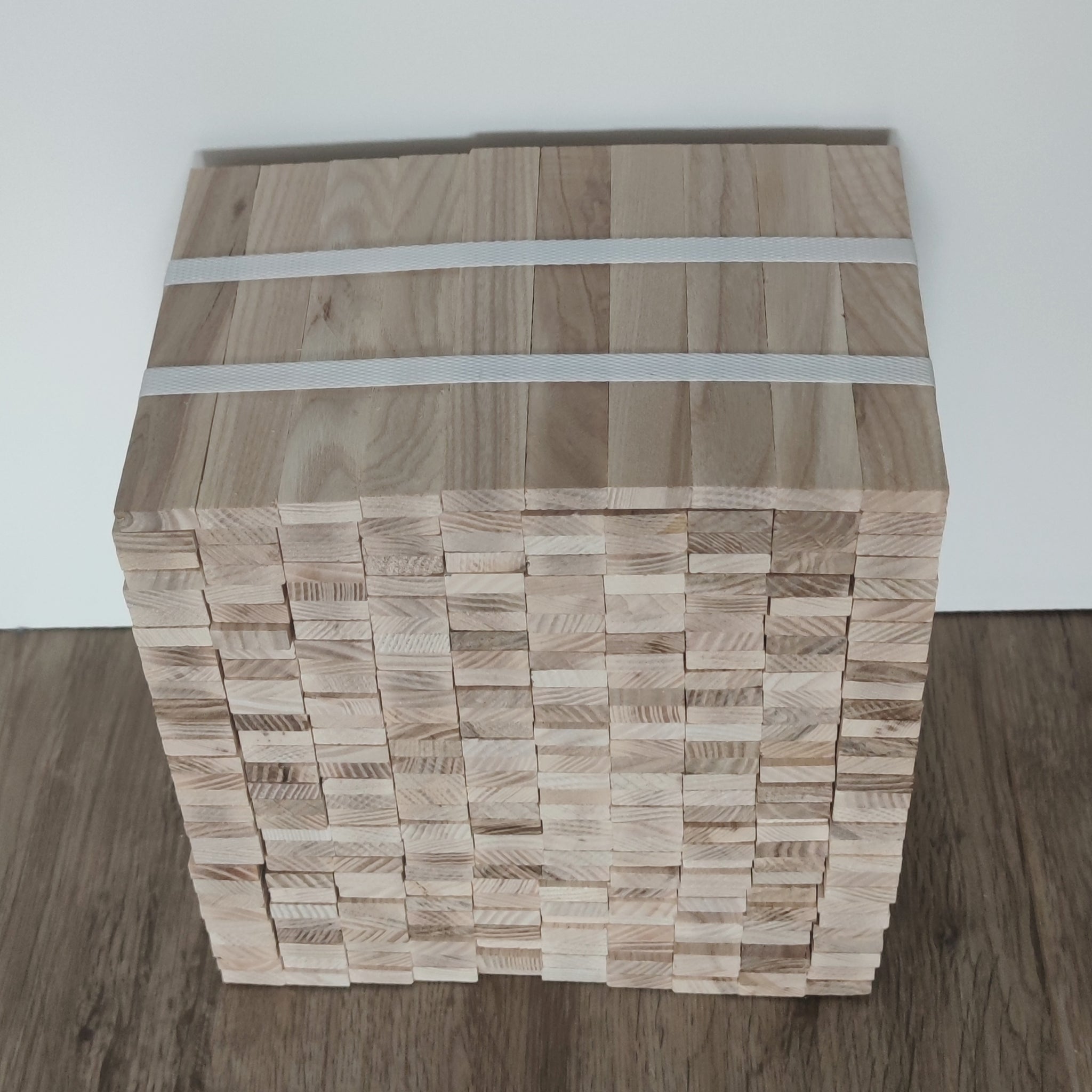 bastelmaterial holz esche Klötzchen Kloetzchen Bastelholz basteln DIY helles Holz zum basteln