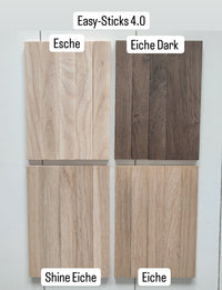 Easy-Sticks Muster Set - Ideal zum Kennenlernen: Detaillierte Darstellung der Holzarten Esche, Eiche Dark, Shine Eiche und Eiche in vier separaten Abschnitten.