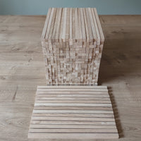 Vielseitige Easy-Sticks Eiche für kreative Bastelprojekte: Stäbchen in einer schönen Anordnung, die ideal für Dekorationen sind.