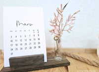 Stylischer Monatskalender für März 2025 von easy-sticks, modern und minimalistisch, perfekt für den Schreibtisch.