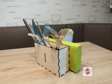 Lade das Bild in den Galerie-Viewer, 3mm Besteckbox Laserdatei grill diy xtool serviettenhalter besteck auf Tisch Restaurant
