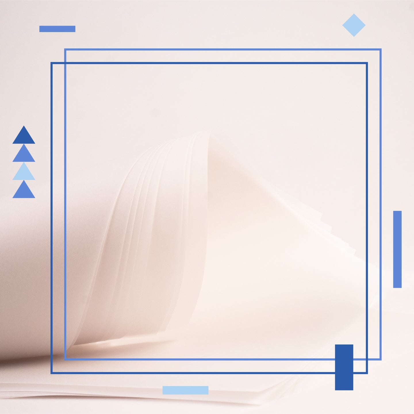 Hochwertiges transparentes Papier von easy-sticks, perfekt zum Drucken und Basteln, zeigt die glatte Textur und Flexibilität.
