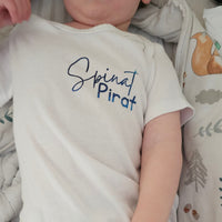 Set Babybody Sprüche Mini Me Plotteridee Baby Lätzchen Idee Geschenkidee Geburt Spruch 