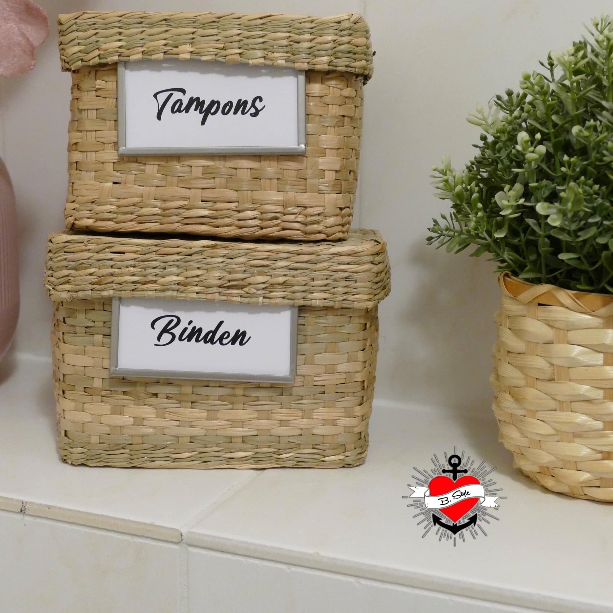 Badezimmerkram Badsprüche Plotterdatei Zahnputzsachen Macht sauber Schilder fürs Bad Ordnung Plotter Tampons Binden Ordnung im Bad