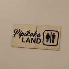 Lade das Bild in den Galerie-Viewer, Bad und WC Laserdatei Laser Plotter Sprüche xtool Schild Schilder Toilette Gäste WC Im Sitzen Pinkeln Restaurant Pipikaka Land
