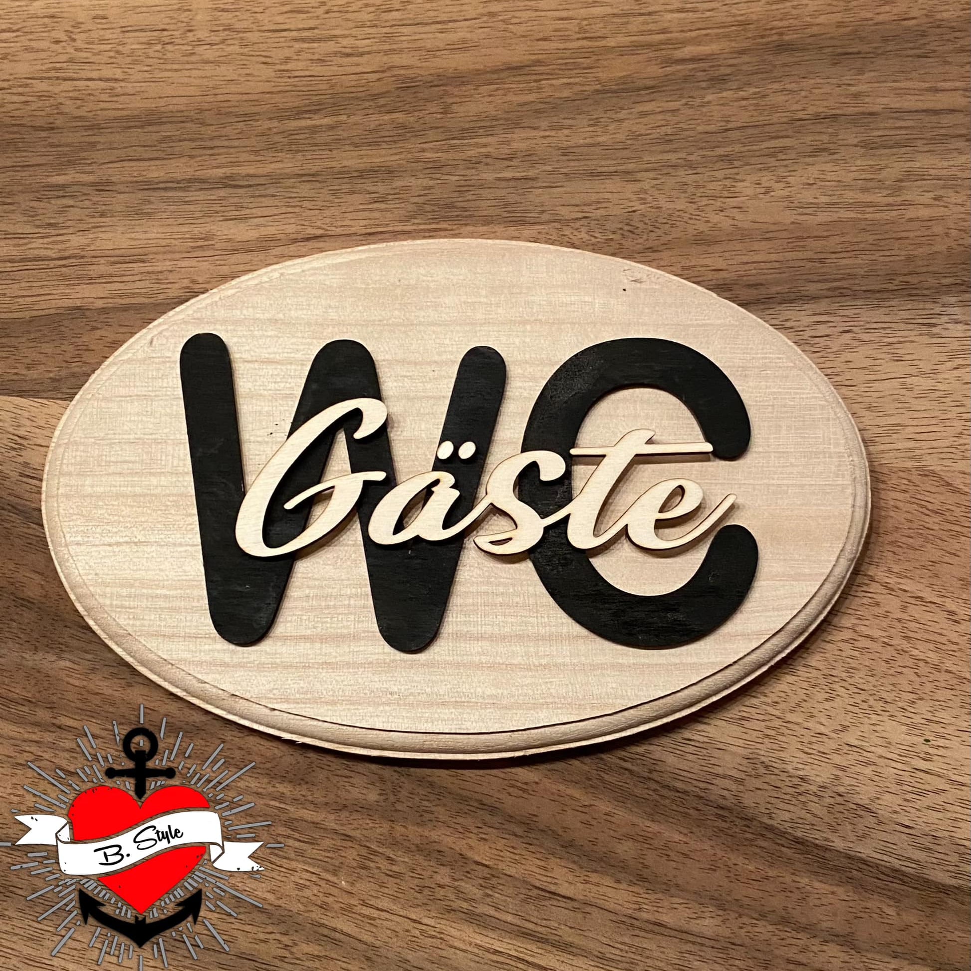 Bad und WC Laserdatei Laser Plotter Sprüche xtool Schild Schilder Toilette Gäste WC Im Sitzen Pinkeln Restaurant