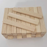 Eine stabile Ansammlung von Easy-Sticks 5.0, ideal zum Basteln, aus robustem Hartholz, von Easy-Sticks, in 16 cm Länge.