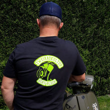 Lade das Bild in den Galerie-Viewer, Roller, Scooter, Bechroller Set zu Plotten Plotter DIY Rollerfahrer Rollerfahrerin Geschenkidee pride Zweiradkultur bstyle vespa
