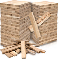 Stapel von Easy-Sticks 3.0 Kurz aus Eiche, perfekt für kreative Bastelprojekte von Easy-Sticks. Hochwertige Holzstücke, ideal für Hobbybastler. Länge 12 cm.