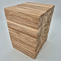Seitenansicht eines Blocks von schmalen Easy-Sticks aus Eiche von Easy-Sticks, vielseitig verwendbar mit einer Länge von 16 cm.