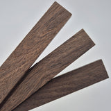 Easy-Sticks Eiche Dark 16 cm Klötzchen Bastelholz in dunkel - hier zu sehen sind 3 Stück nebeneinander