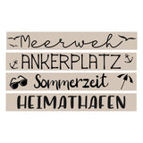 Gestaltete Holzschilder mit den Begriffen 'Meerweh', 'Ankerplatz', 'Sommerzeit' und 'Heimathafen', ideal für DIY-Projekte von easy-sticks. Plotter- und Lasergravur Dateien für den Sommer.