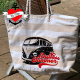Große Strandtasche mit dem Aufdruck "Endless Summer Bulli" von Easy-Sticks, ideal für den Sommer und kreative Ausflüge.
