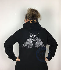 Engel in Zivil Plotterdatei Engelsflügel auf schwarzen Pullover geplottet