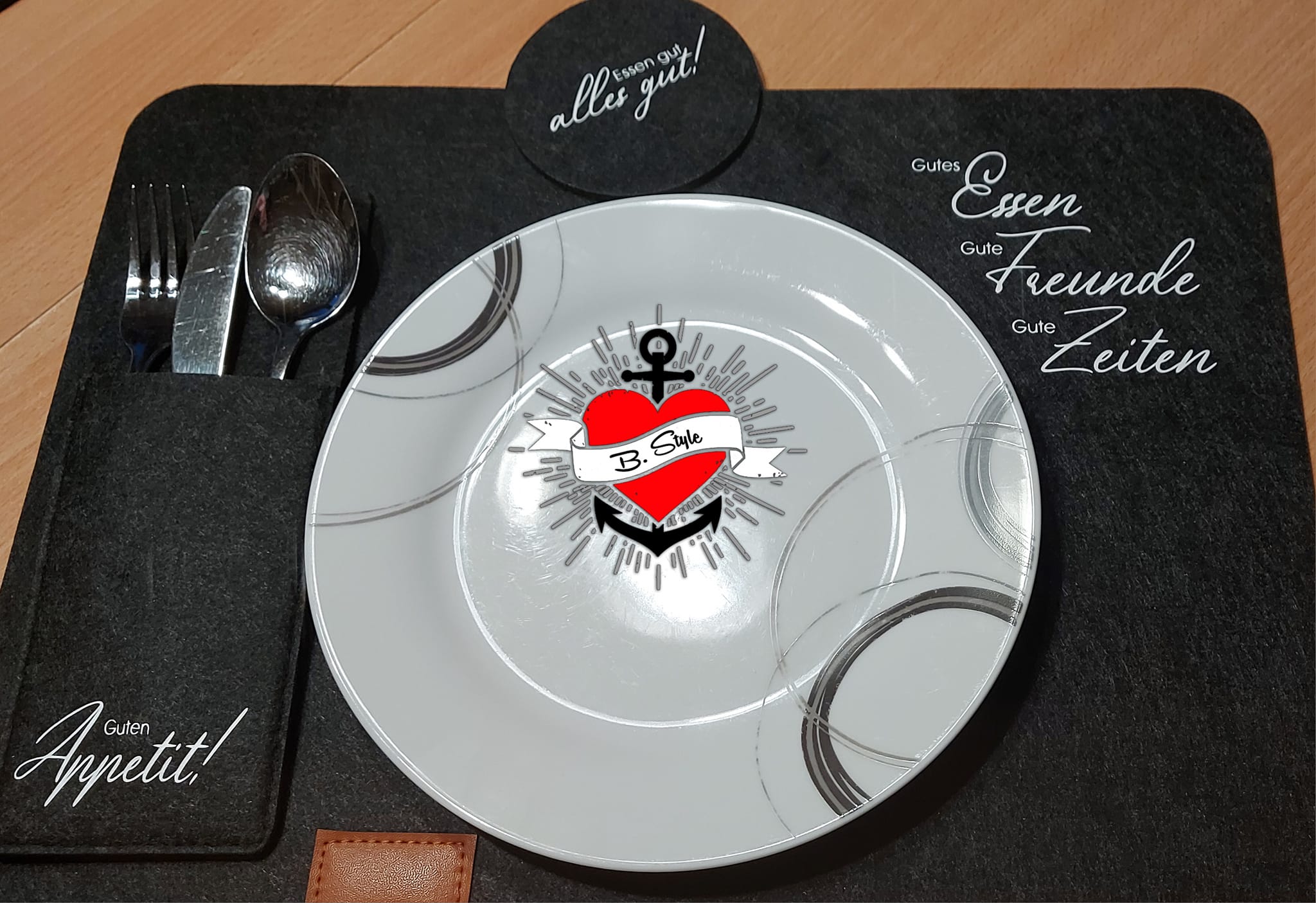 Essen Sprüche Sterne Küche Schmeckt nicht gibts nicht. Gemeinsam schmeckts am besten Lass es dir schmecken Gutes Essen ist wie Musik Mit Liebe gekocht Plotterdatei Plotter Küche B.Style Datei