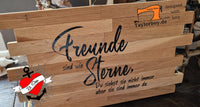 Holzschild mit dem Spruch 'Freunde sind wie Sterne, Du siehst sie nicht immer, aber sie sind immer da' von easy-sticks, perfekt für Heimdekoration und persönliche Geschenke.