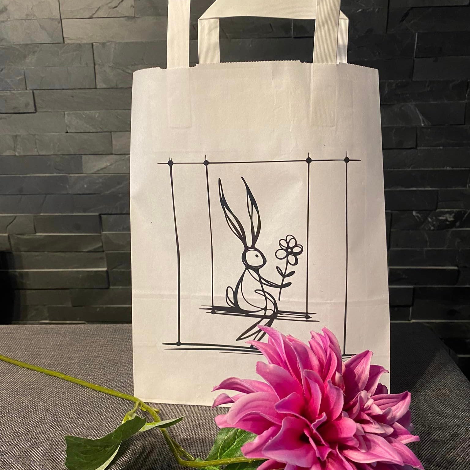 Frohe Ostern Plotterdatei Hase Osterhase gemalt Tüte