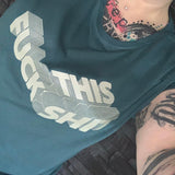 Kreatives T-Shirt mit dem Aufdruck 'FUCK THIS SHIT' von easy-sticks, perfekt für lässige Outfits und kreative Projekte.