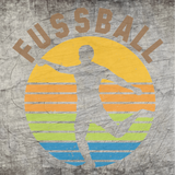 Fussball Plotterdatei von easy-sticks, kreatives Design mit einem fußballspielenden Silhouette vor bunten Linien in einem runden, vintage-inspirierten Layout.