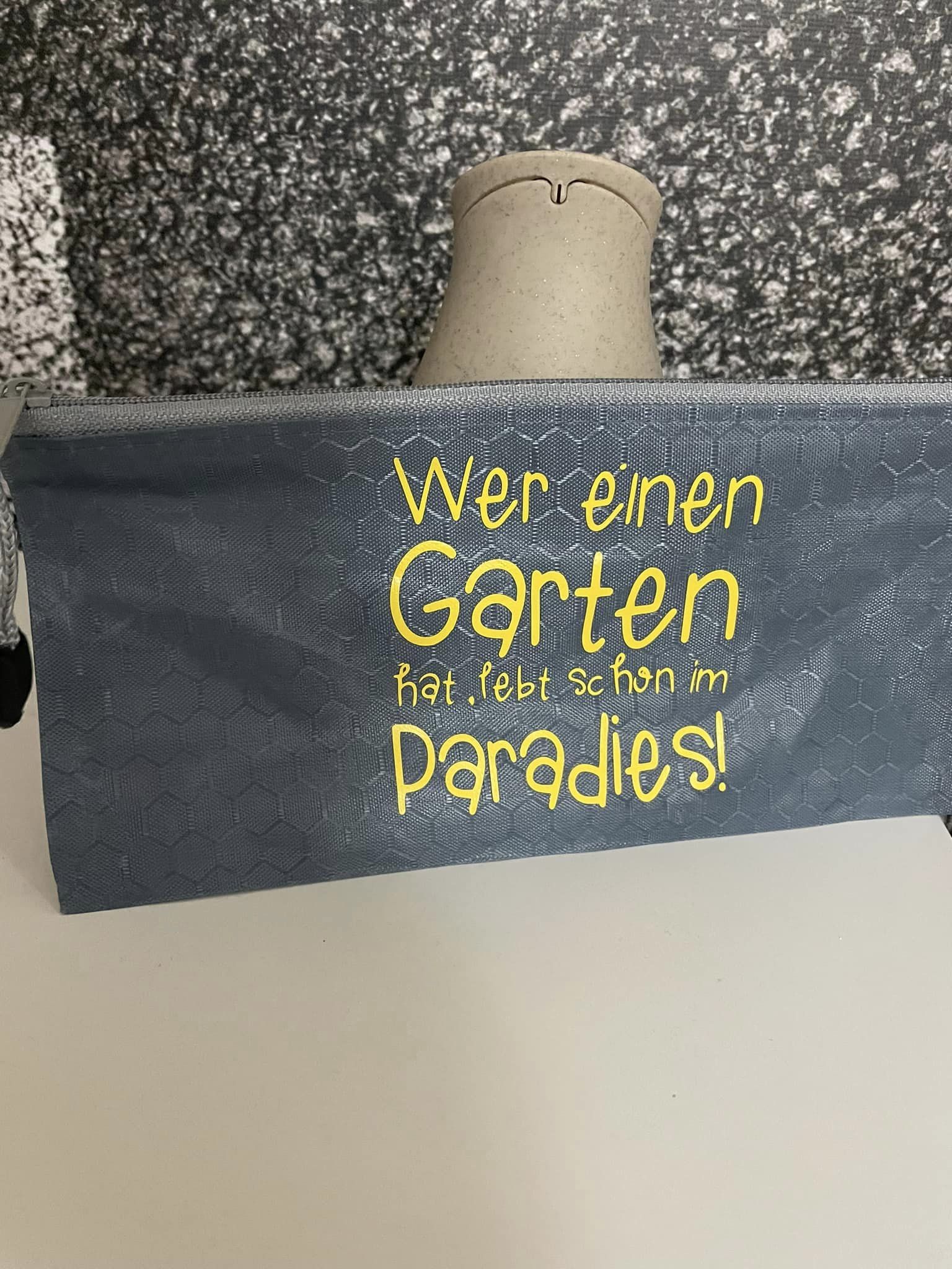Willkommen in unserem Garten Plotterdatei Gartensprüche Bundle Datei Wer einen Garten hat, lebt schon im Paradies
