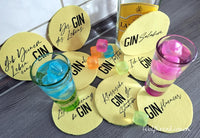 Bunte Getränkuntersetzer aus Filz mit verschiedenen GIN Trinksprüchen, erhältlich bei easy-sticks, für ein fröhliches Trinkerlebnis.