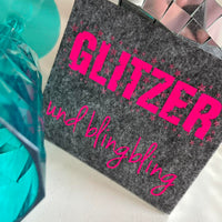 Glitzer Plotterideen Plottersprüche Ohne GLITZER ohne mich Mit Glitzer geht alles Ich steh mit beiden Beinen fest im Glitzer Plotter Schlüsselanhänger Idee Geschenkidee