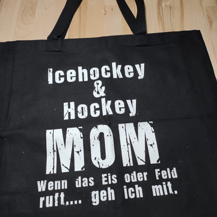 Schwarze Tragetasche mit dem ausgefallenen grunge Slogan "Icehockey & Hockey MOM", erhältlich von easy-sticks.