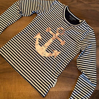 Grunge Formen Plotterdatei von easy-sticks: Streifen-Shirt mit Anker-Design, ideal für nautische Kostüme und individuelle Textilverzierungen.