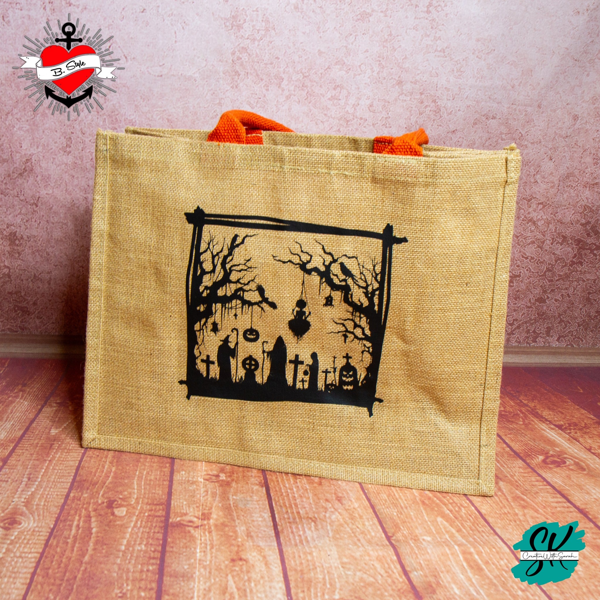 Hochwertige Halloween Silhouette Friedhof Tasche, designt von easy-sticks, perfekt für unvergessliche Halloween-Momente.