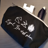 Praktisches Etui mit der Haus vom Nikolaus Plotterdatei von easy-sticks, verziert mit dem inspirierten Spruch 'Egal, Ihr wisst schon...', perfekt für kreative Aufbewahrungslösungen.