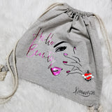 Sportbeutel mit dem Aufdruck "Hello Beauty" von easy-sticks, stylisch und praktisch für den Alltag, ideal für kreative DIY Ideen.