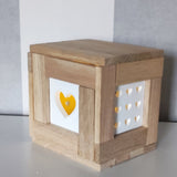 Herz Silikonform gegossen und in Rahmen aus Easy-Sticks geklebt